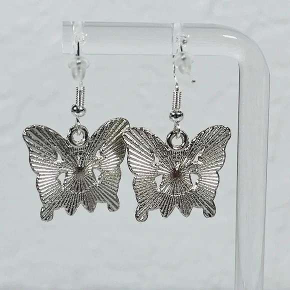 Autism Butterfly Puzzle Earrings - Picture 4 of 8